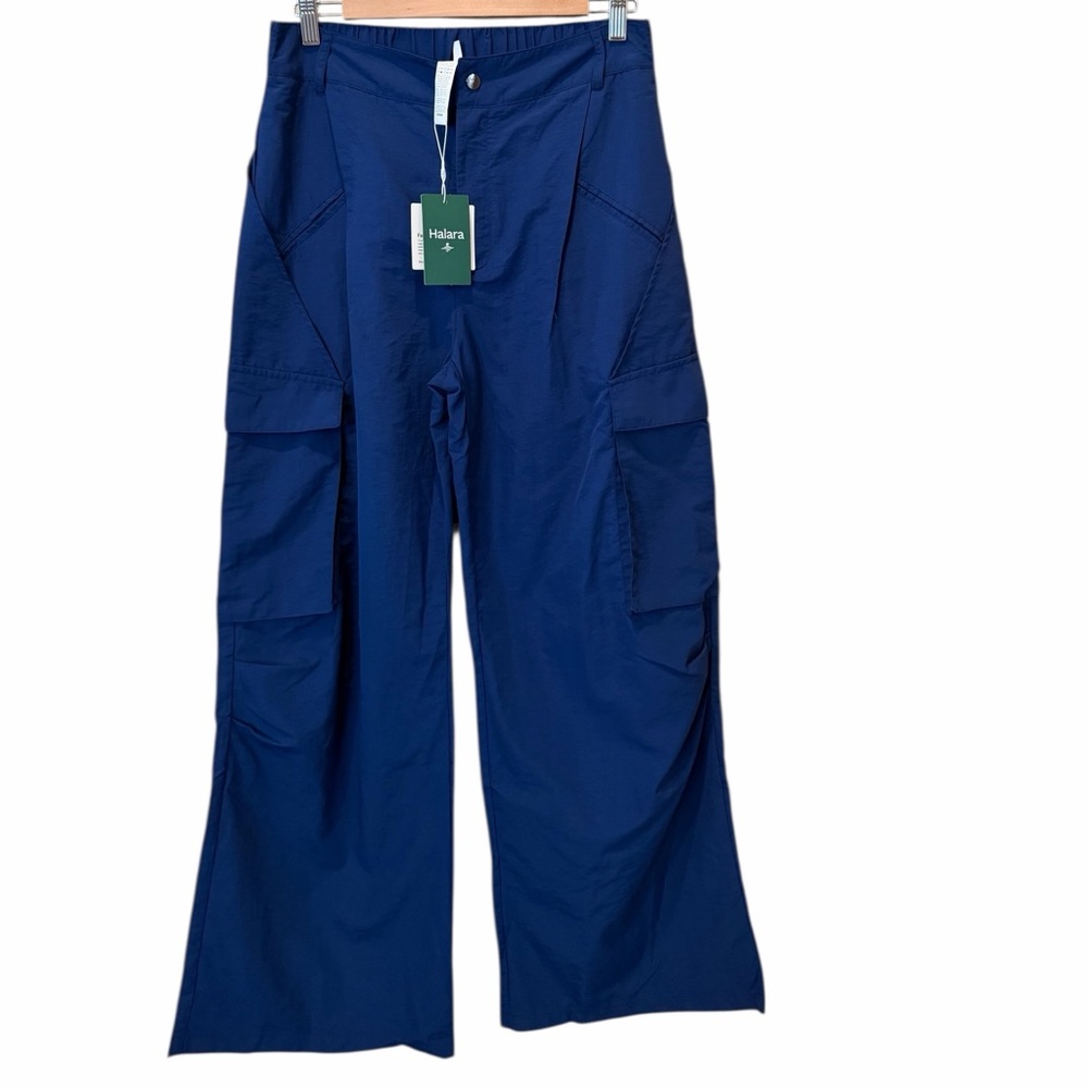 Halara Mid Rise Zipper, Side Pockets Wide Leg Cargo Pants Size M, L